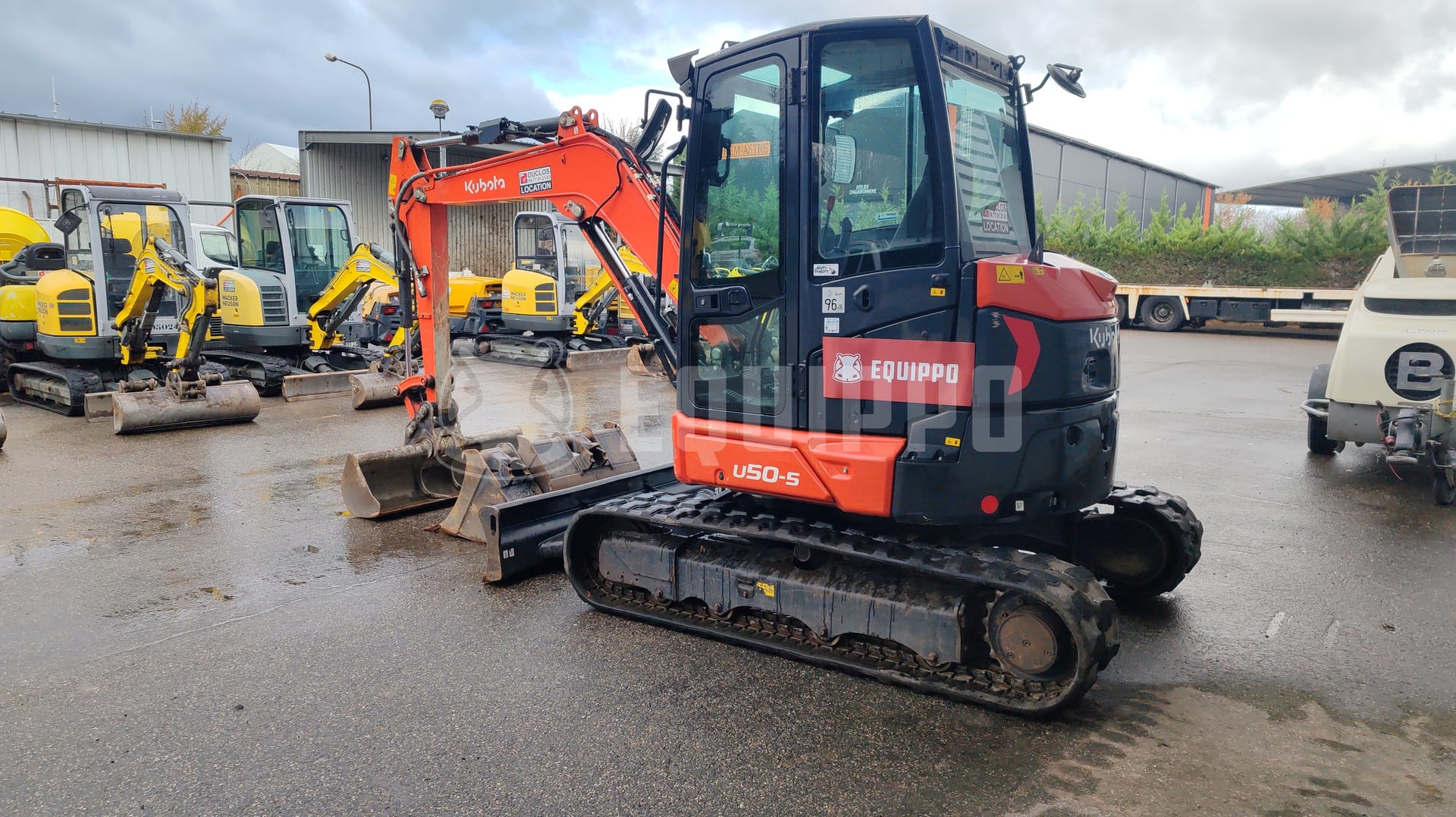 Kubota U50-5 avec 3 godets d'excavatrice - - Mini pelle < 7t d’Occasion