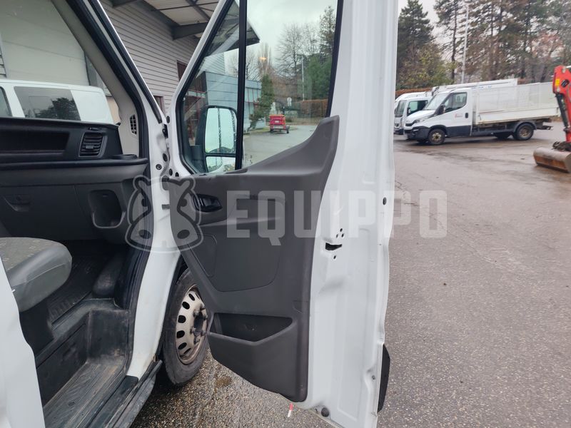 2023 Ford TRANSIT-47811952