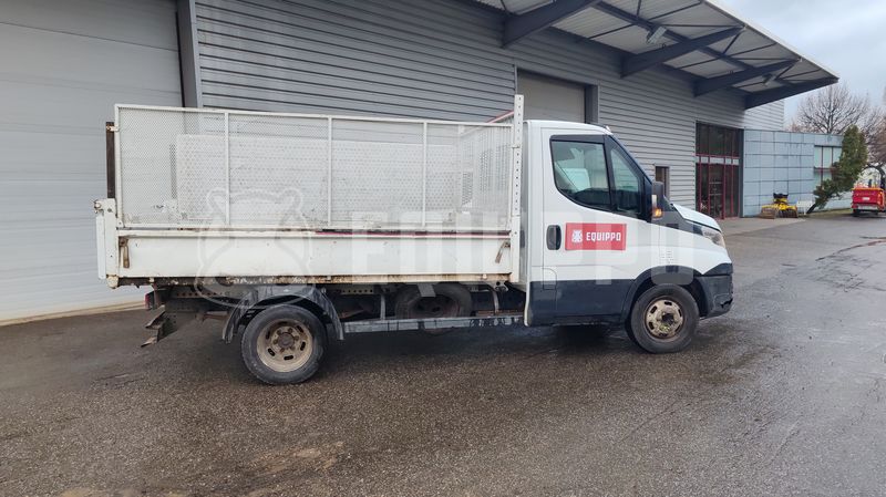 2016 Iveco 35C13-48680170