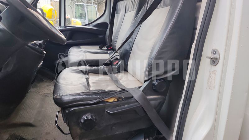 2016 Iveco 35C13-48701668