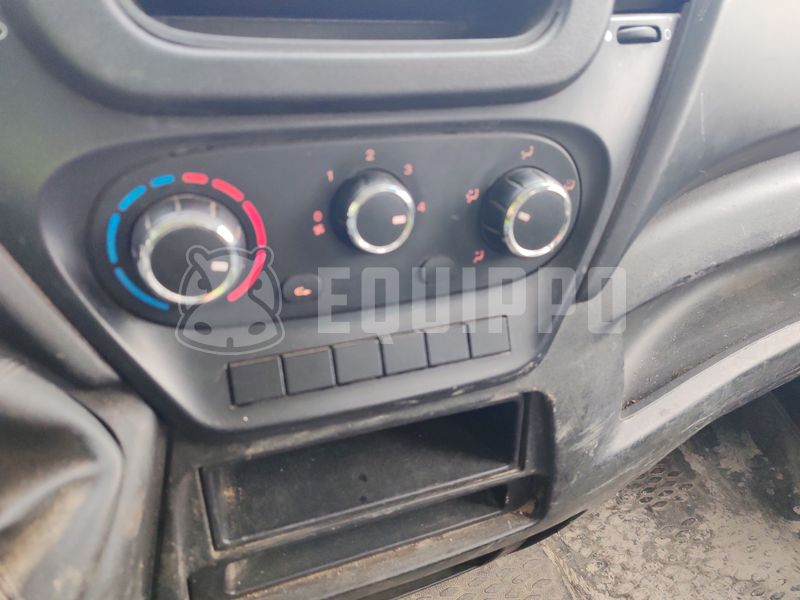 2016 Iveco 35C13-48680191