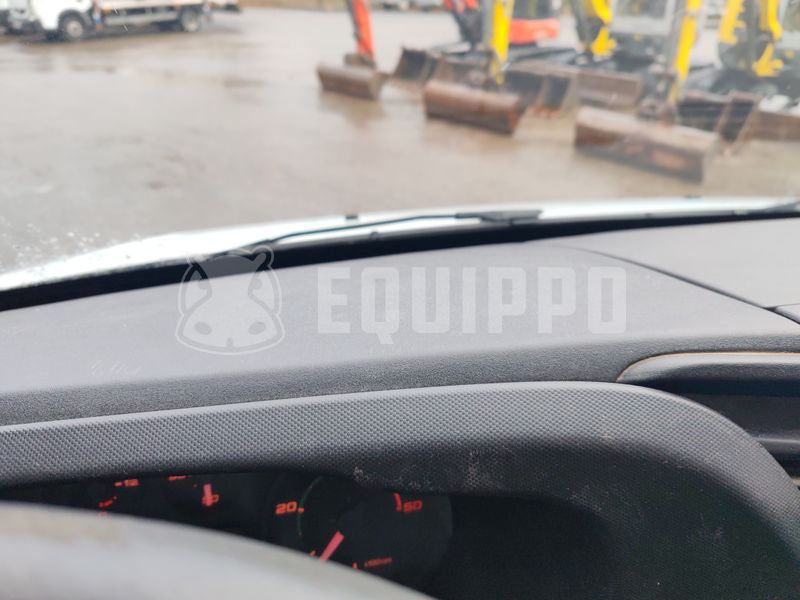 2016 Iveco 35C13-48643958