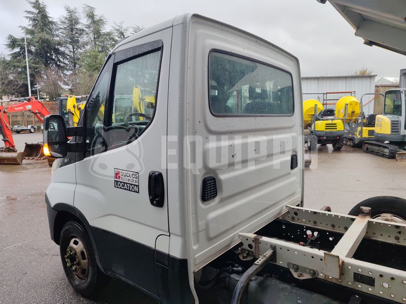 2016 Iveco 35C13-48643961
