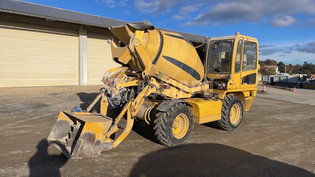Fiori DB260  - - Used Concrete Mixer - Offroad