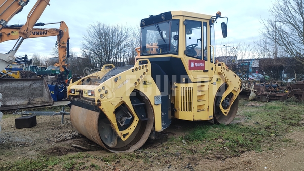 Foto van de Bomag BW 161 AD-4