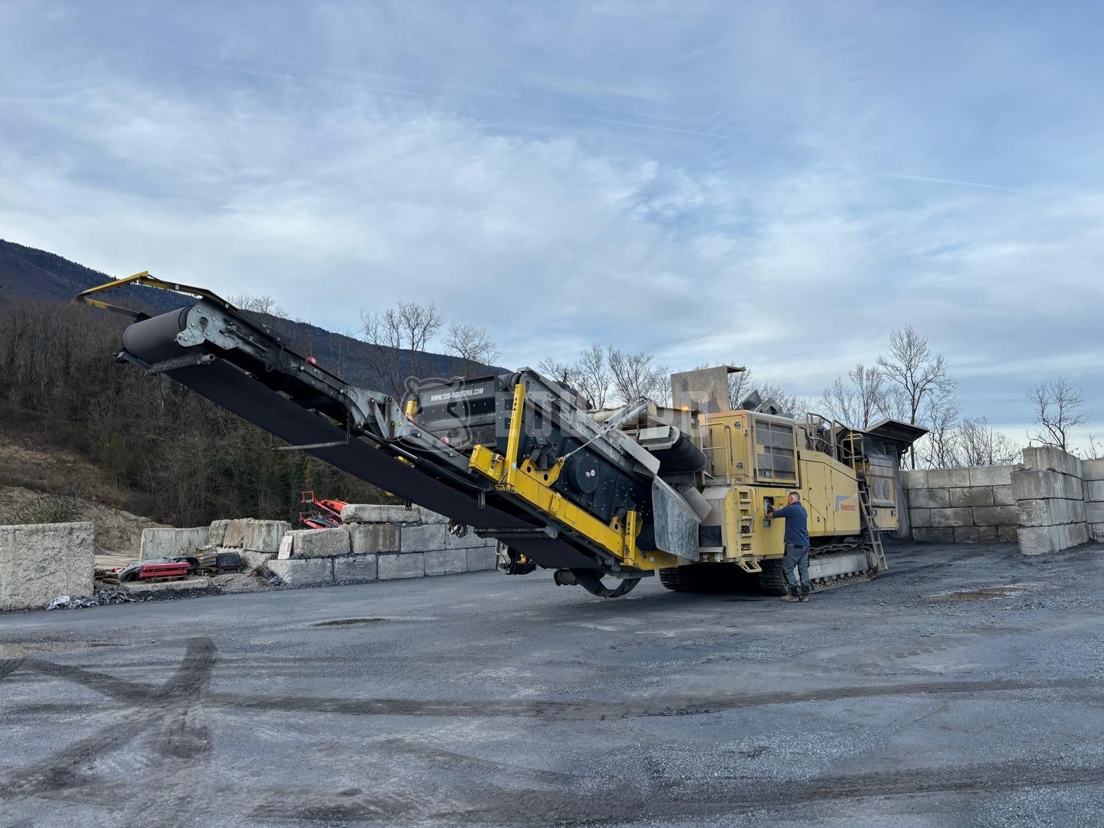 Keestrack R5 Impact - - Gebrauchte  Brecher