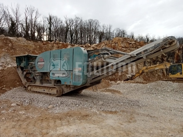 Picture of the Powerscreen Premiertrak 300 Jaw
