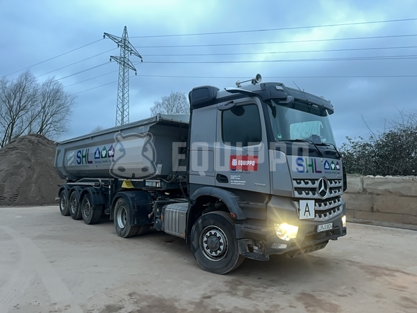 Picture of the Mercedes-Benz Arocs 1853 Hydrodrive z trzyosiowym Schwarzmüller K-Series Steel Tipper