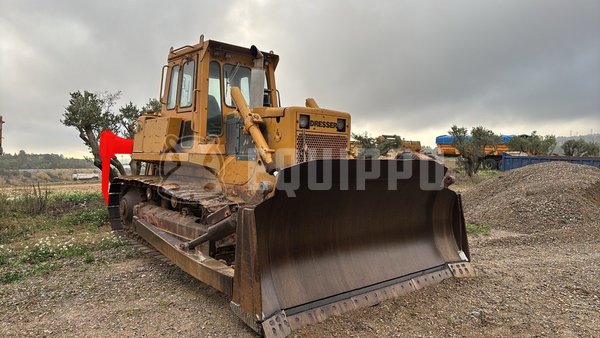 Foto van de Dresser TD 15 E Zonder ripper