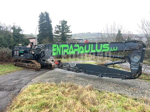 Picture of the Hitachi ZX470LCH-5B