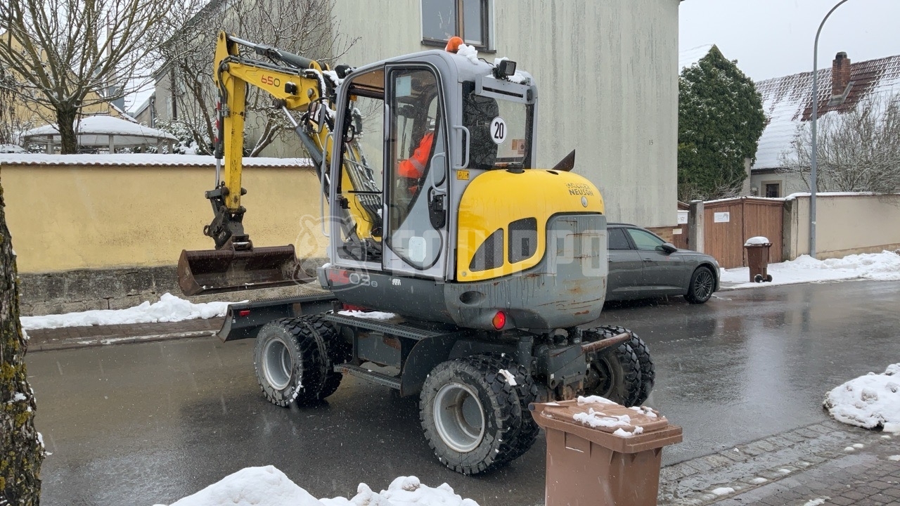 Wacker Neuson 6503 with 3 excavator buckets - - Used Wheeled Excavator