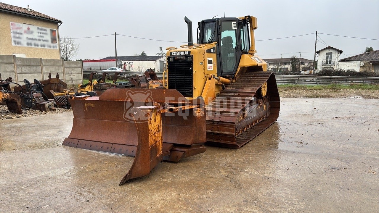 Caterpillar D6N LGP - - Used Tracked Dozer