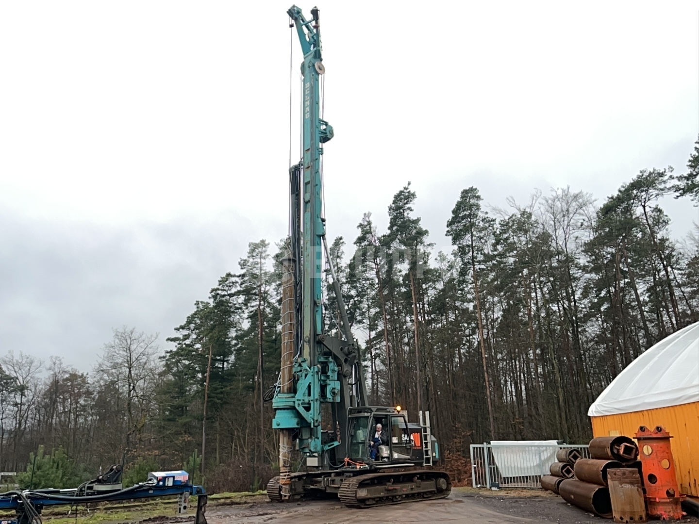 Delmag RH 18 on Sennebogen SR 25T - - Gebruikte Boorinstallatie