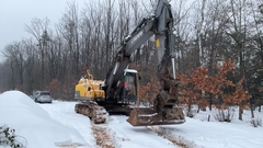 Volvo EC250DNL z 3 łyżkami koparki - - Używany Gąsienicowy Koparka