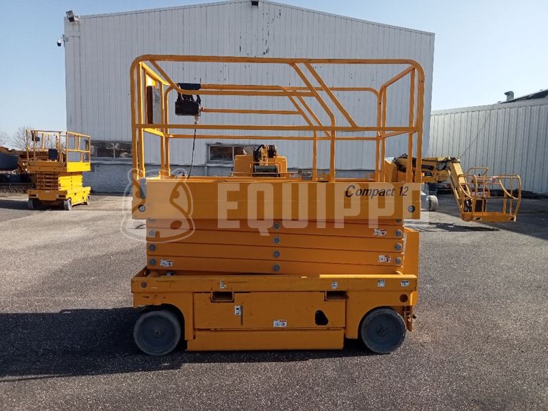 2018 هولوت COMPACT 12-47636248