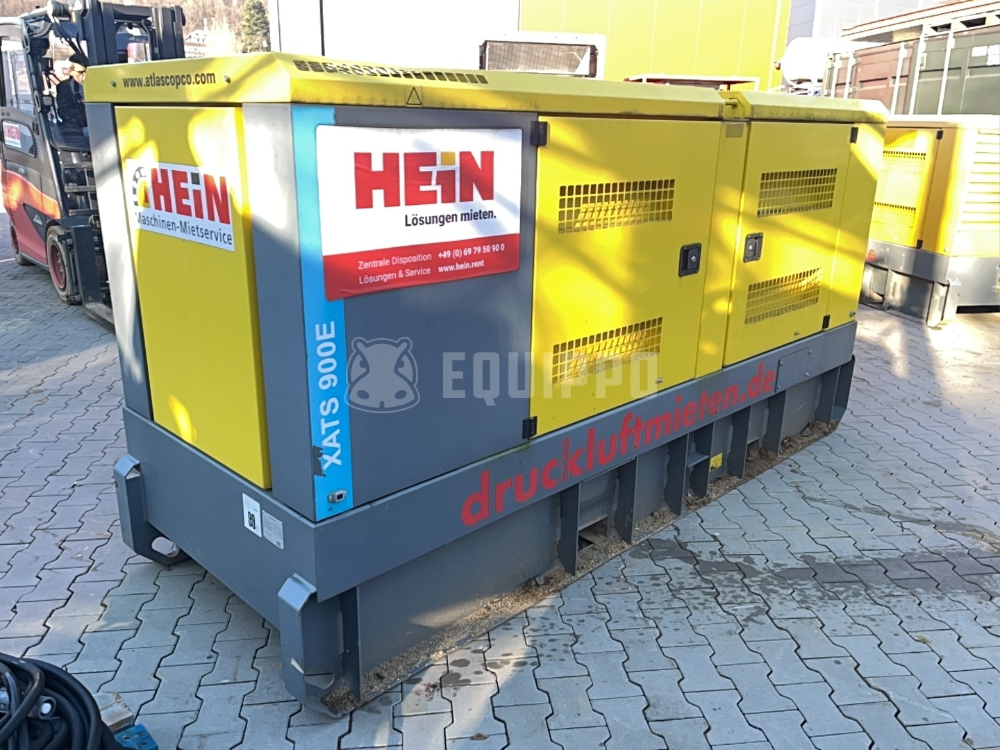 Atlas Copco XATS 900E - - Compresor Usada