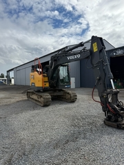 Volvo ECR145EL avec Steelwrist rototilt et 2 godets (2017)