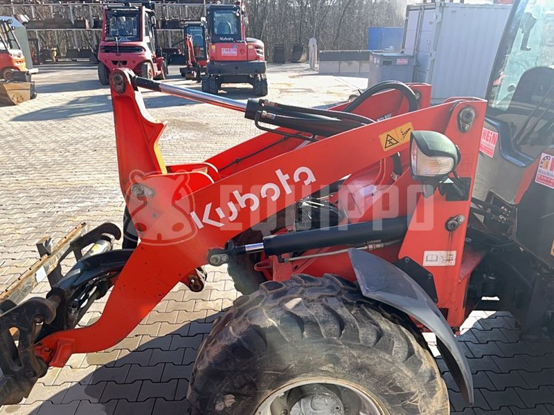 2016 كوبوتا R065-48131645