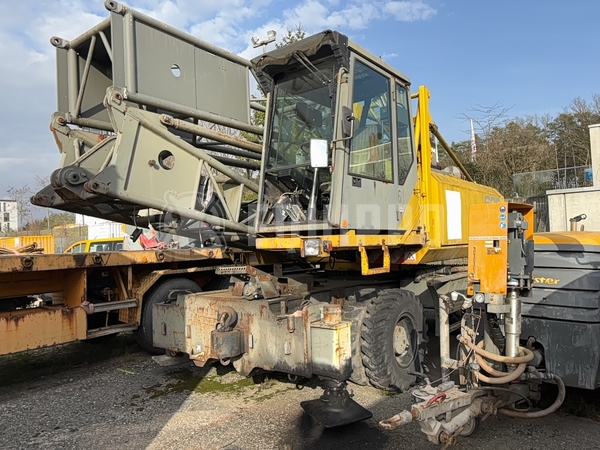 Picture of the Sennebogen 625 M for parts only