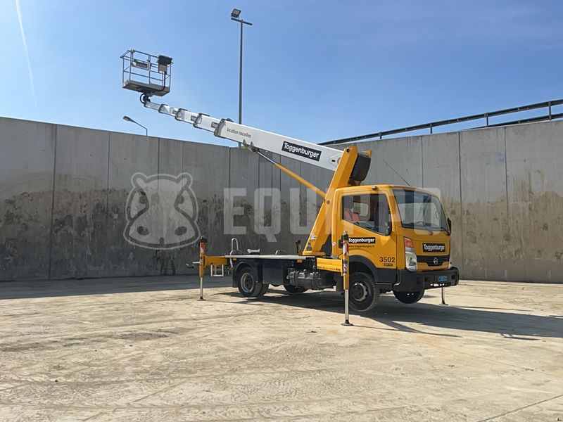 Palfinger P260B (26m) am Nissan 3,5 Tonnen - - Gebrauchte LKW-montierte Hubarbeitsbühne