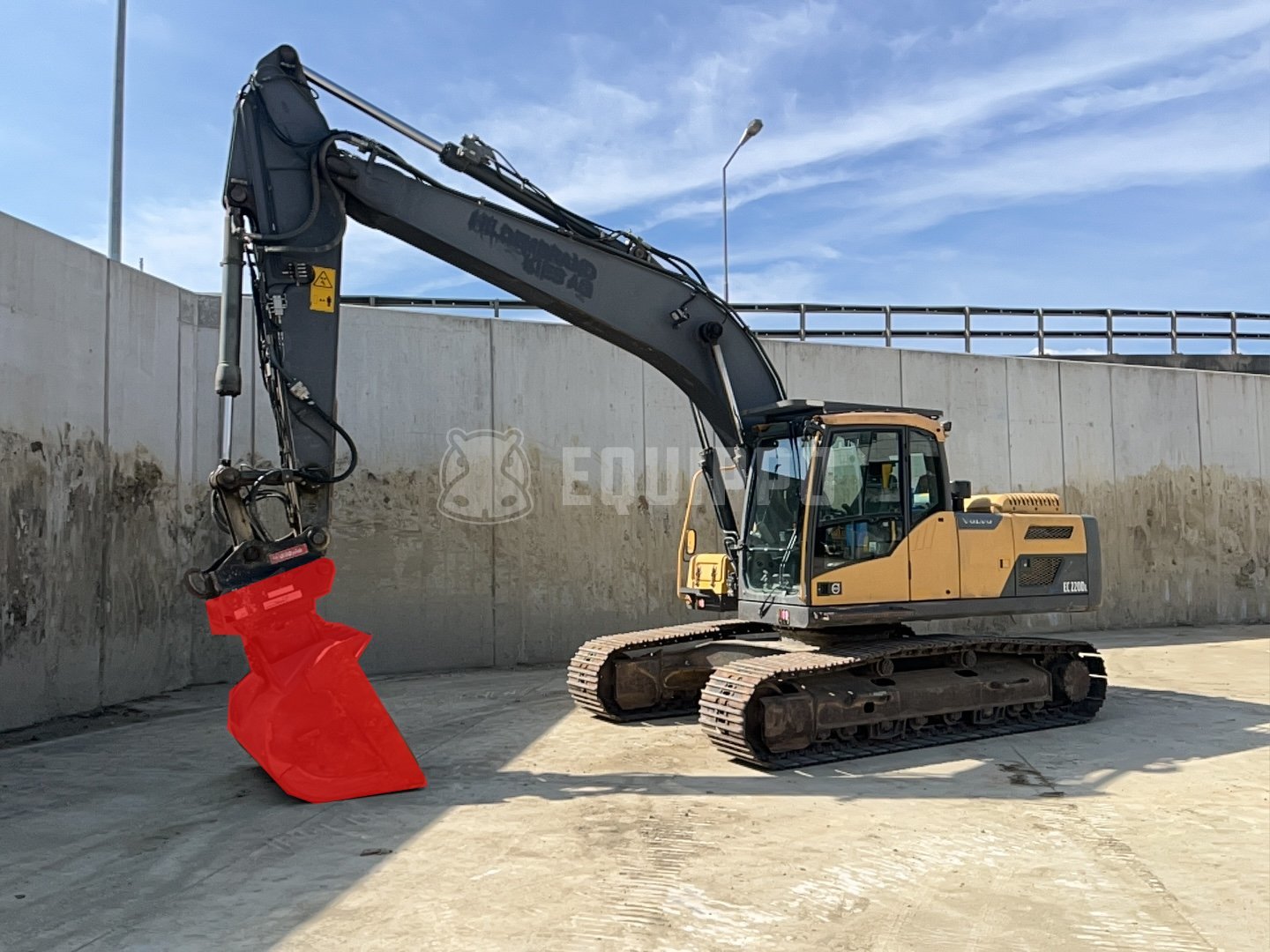 Volvo EC220DL sans godet sans Oilquick - - Pelle sur chenilles d’Occasion