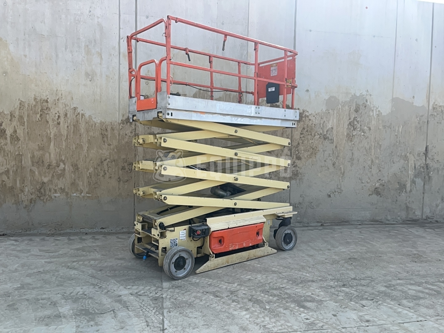 JLG 2646ES (10m) - - Gebrauchte  Scherenhubtisch