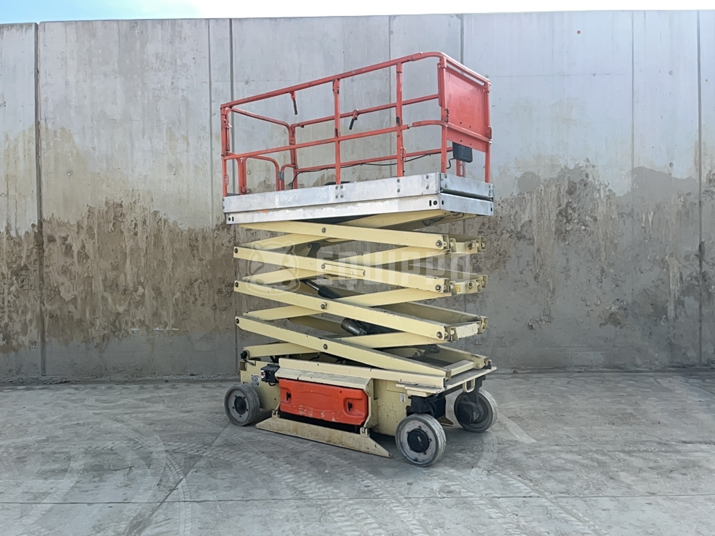 JLG 2646ES (10m) - - Gebrauchte  Scherenhubtisch