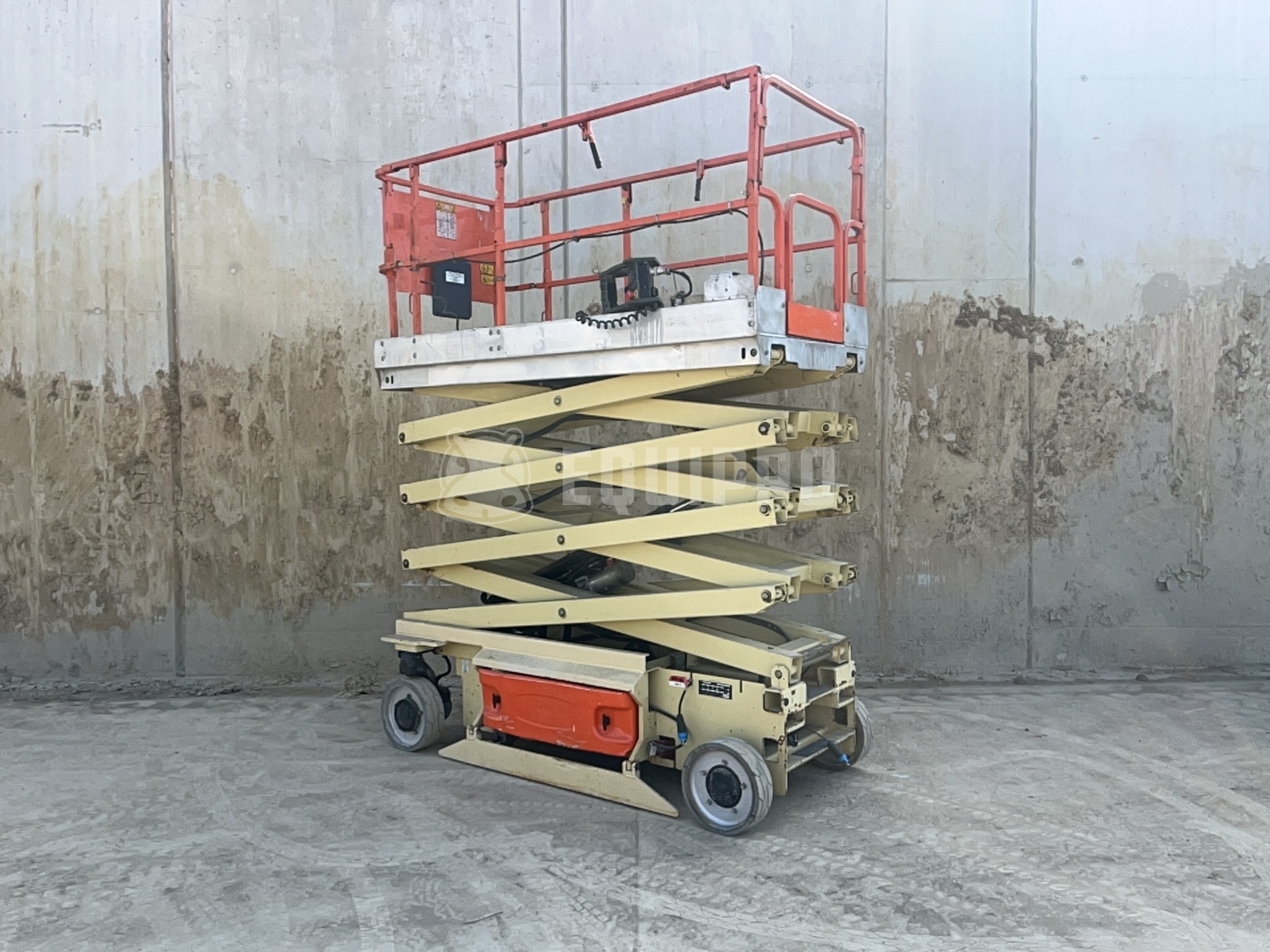 JLG 2646ES (10m) - - Gebrauchte  Scherenhubtisch