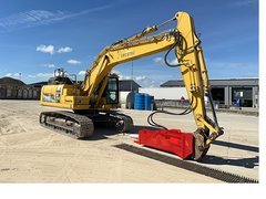 Komatsu HB215LC-3 (2020)