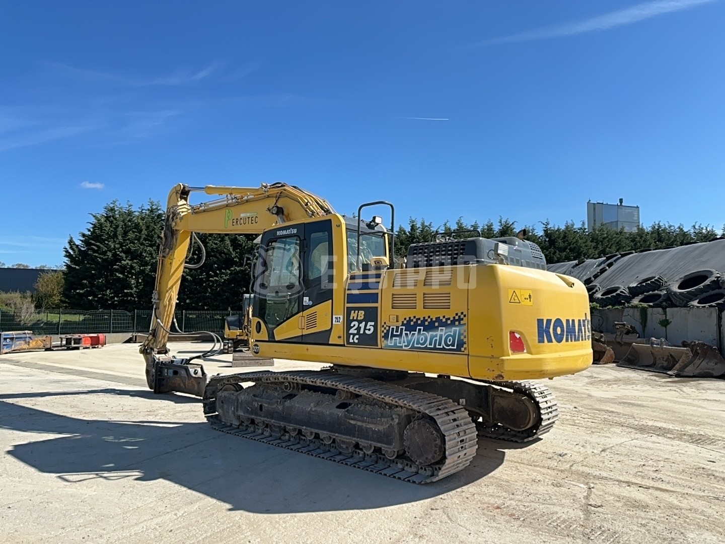 Komatsu HB215LC-3 - - Used Tracked Excavator