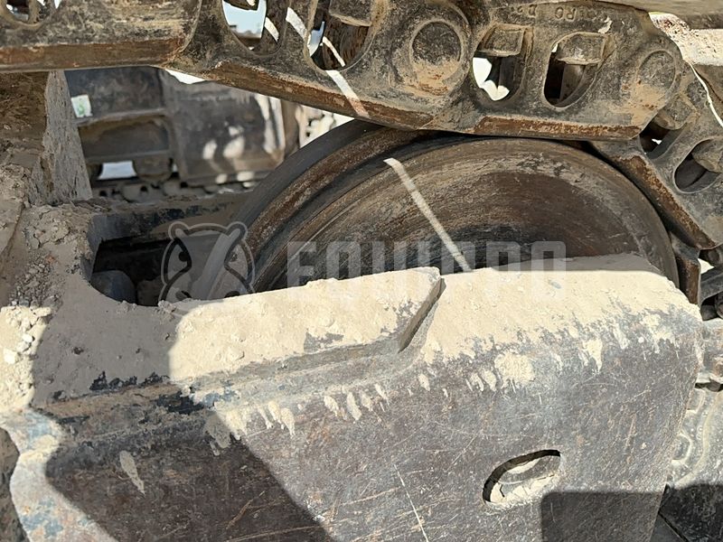 2020 كوماتسو HB215LC-3-48042873