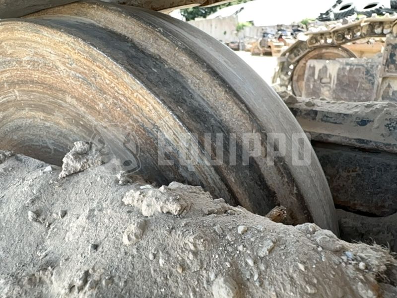 2020 كوماتسو HB215LC-3-48042871