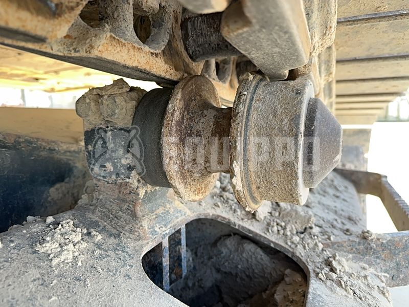 2020 كوماتسو HB215LC-3-48042874