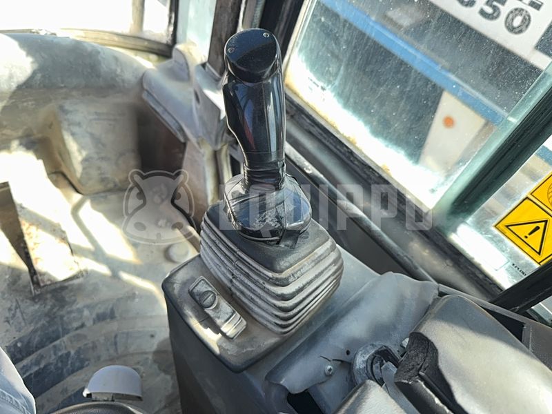 2001 ليبهير L 524-47045146