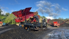 Sandvik QS332 Cono - - Trituradora Usada