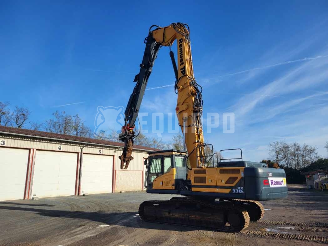 Hyundai HX330L with demolition boom, standard boom & shear  - - Used Demolition Excavator