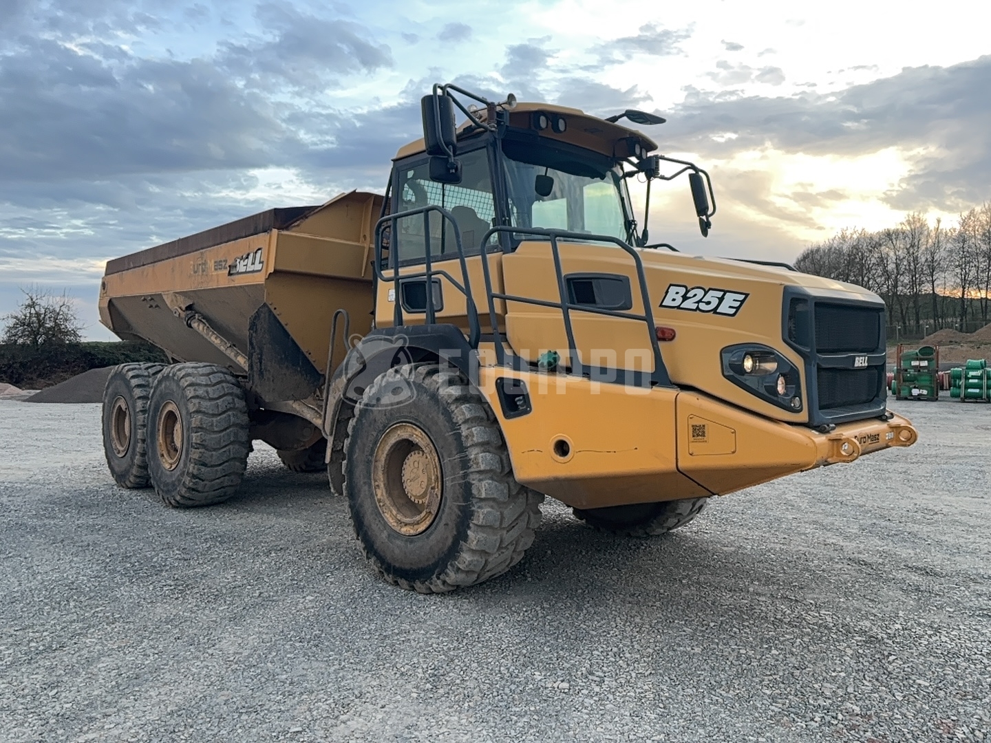 Bell B25E 6x6  - - Dúmper Usada