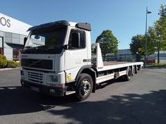 Volvo FM6229A  - - Camión Cama Baja Usada