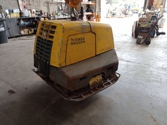 Wacker Neuson DPU130  - - Compactador manual Usada