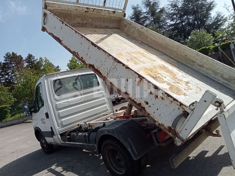 2014 Iveco 35C11-47777857