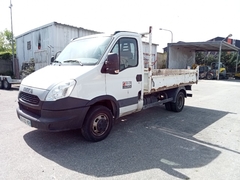 Iveco 35C11 - - Vehículo Utilitario - Volquete Usada