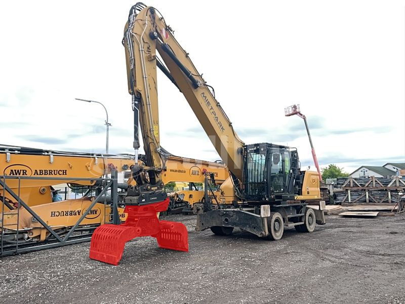 Caterpillar MH3026 - - Used Material Handling Excavator