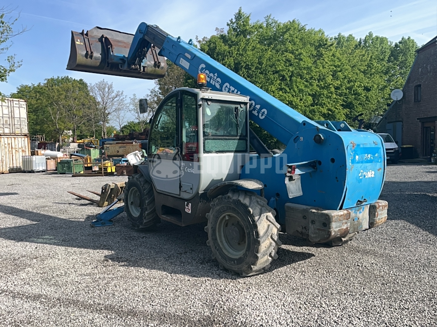 Terexlift GTH 4010 con cazo y horquillas - - Manipuladora Telescópica Usada