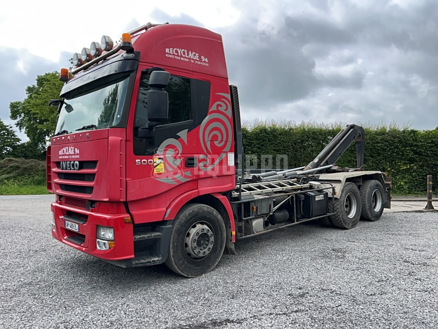 Iveco Rolloff  - - Camión Volquete Rodante Usada