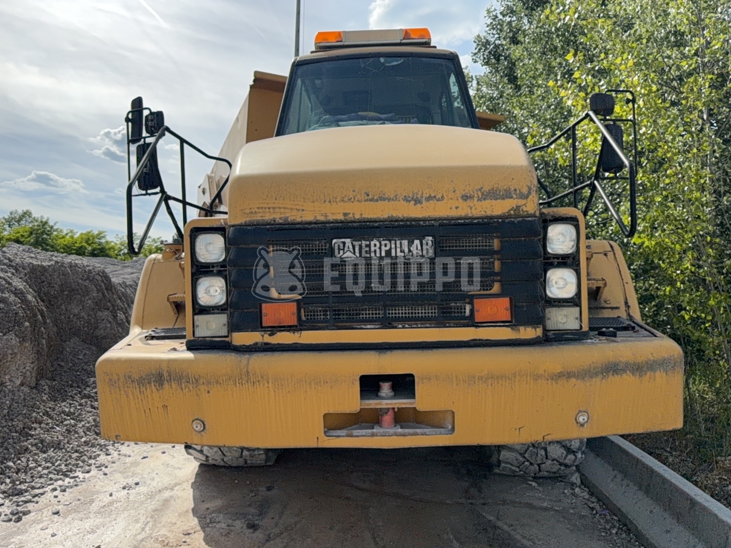 Caterpillar 740  - - Używany Wywrotka przegubowa