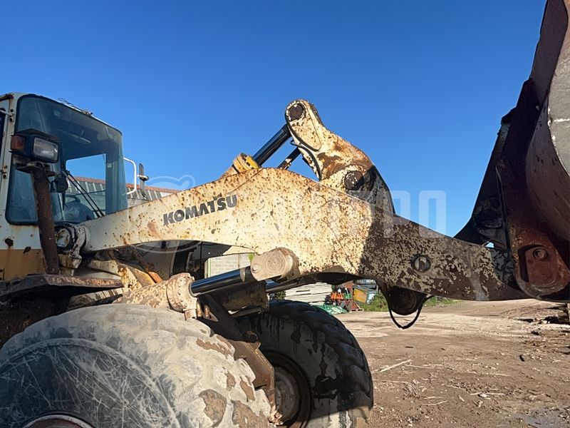 1999 Komatsu WA470-3H-48168048