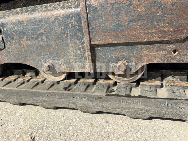 2011 KUBOTA U55-4-48551312