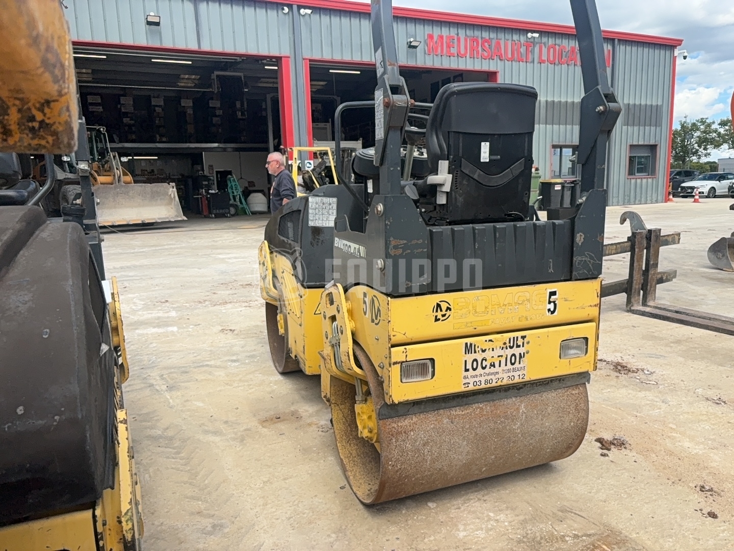 Bomag BW 100 AD-4  - - Rodillo Tándem Usada