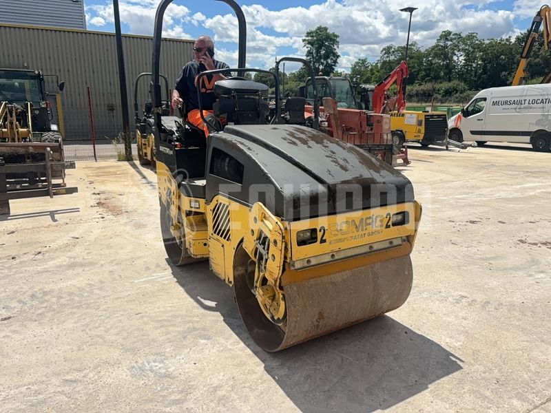 Bomag BW 100 AD-4 - - Rodillo Tándem Usada