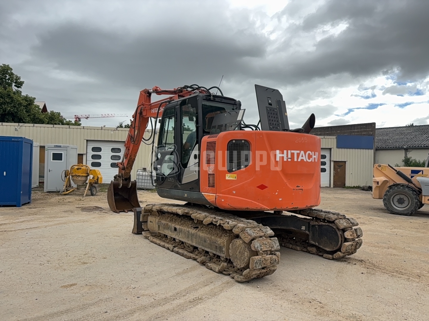 Hitachi ZX135US-5B  - - Używany Gąsienicowy Koparka